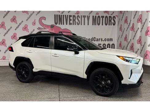Used 2022 Toyota RAV4 XSE AWD/4WD image 4