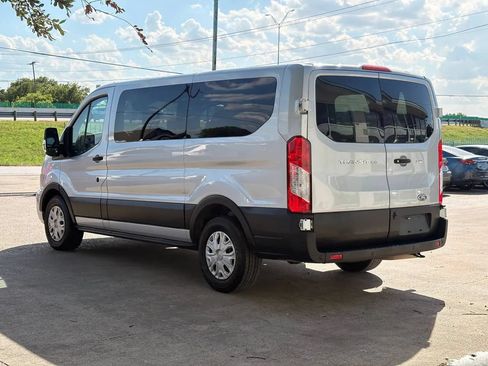 Used 2020 Ford Transit 150 XLT RWD image 5