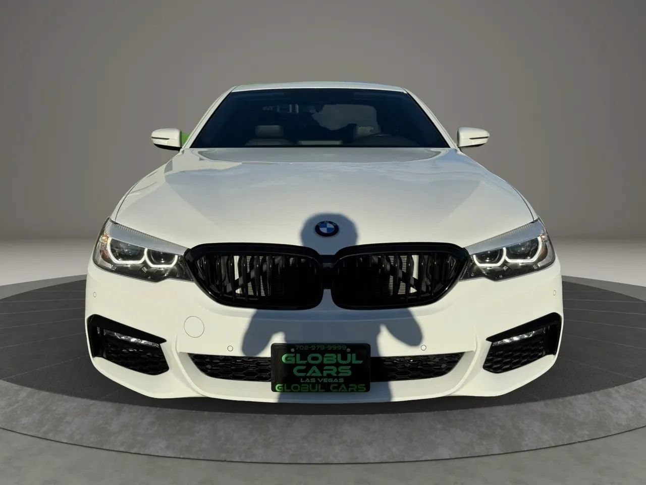 Used 2017 BMW 530i RWD image 3