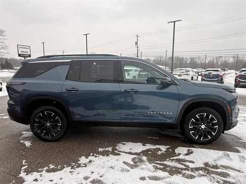 New 2026 Chevrolet Traverse LT w/ Sun and Wheel Package image 8