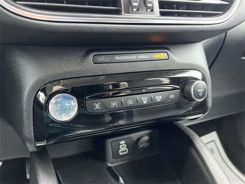 Certified 2024 Ford Escape Platinum image 19