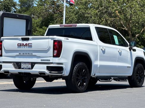Used 2025 GMC Sierra 1500 Elevation w/ X31 Off-Road Package AWD/4WD image 3