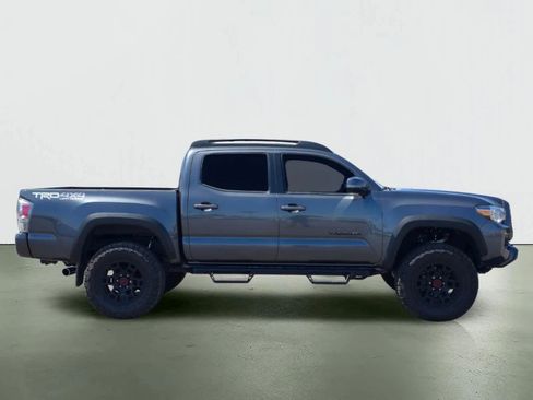 Used 2021 Toyota Tacoma TRD Off-Road w/ Technology Package AWD/4WD image 7