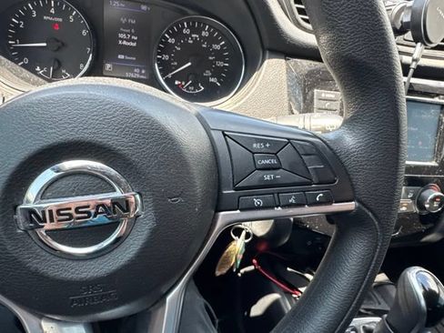 Used 2020 Nissan Rogue S AWD/4WD image 5