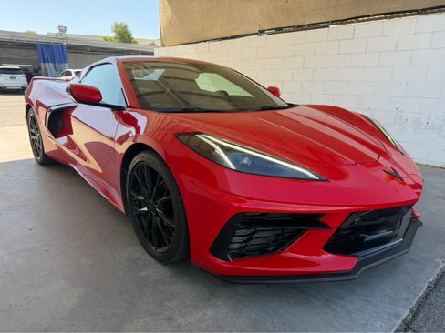 Used 2023 Chevrolet Corvette Stingray Premium Conv w/ Z51 Performance Package RWD image 2