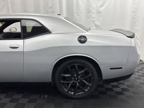 Used 2019 Dodge Challenger SXT w/ Blacktop Package image 4