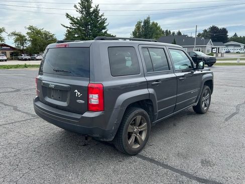 Used 2015 Jeep Patriot High Altitude AWD/4WD image 5
