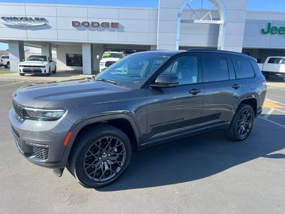 Used 2025 Jeep Grand Cherokee L Summit w/ Obsidian Package