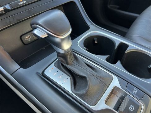 Certified 2024 Kia Carnival LX image 19