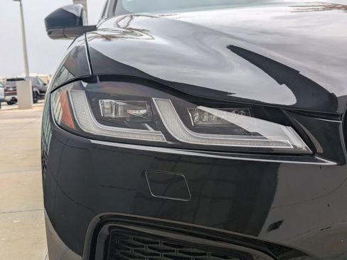 New 2026 Jaguar F-PACE R-Dynamic S image 11