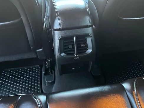 Used 2019 Jeep Cherokee Latitude Plus w/ Cold Weather Group image 24