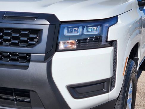 New 2026 Nissan Frontier S image 5