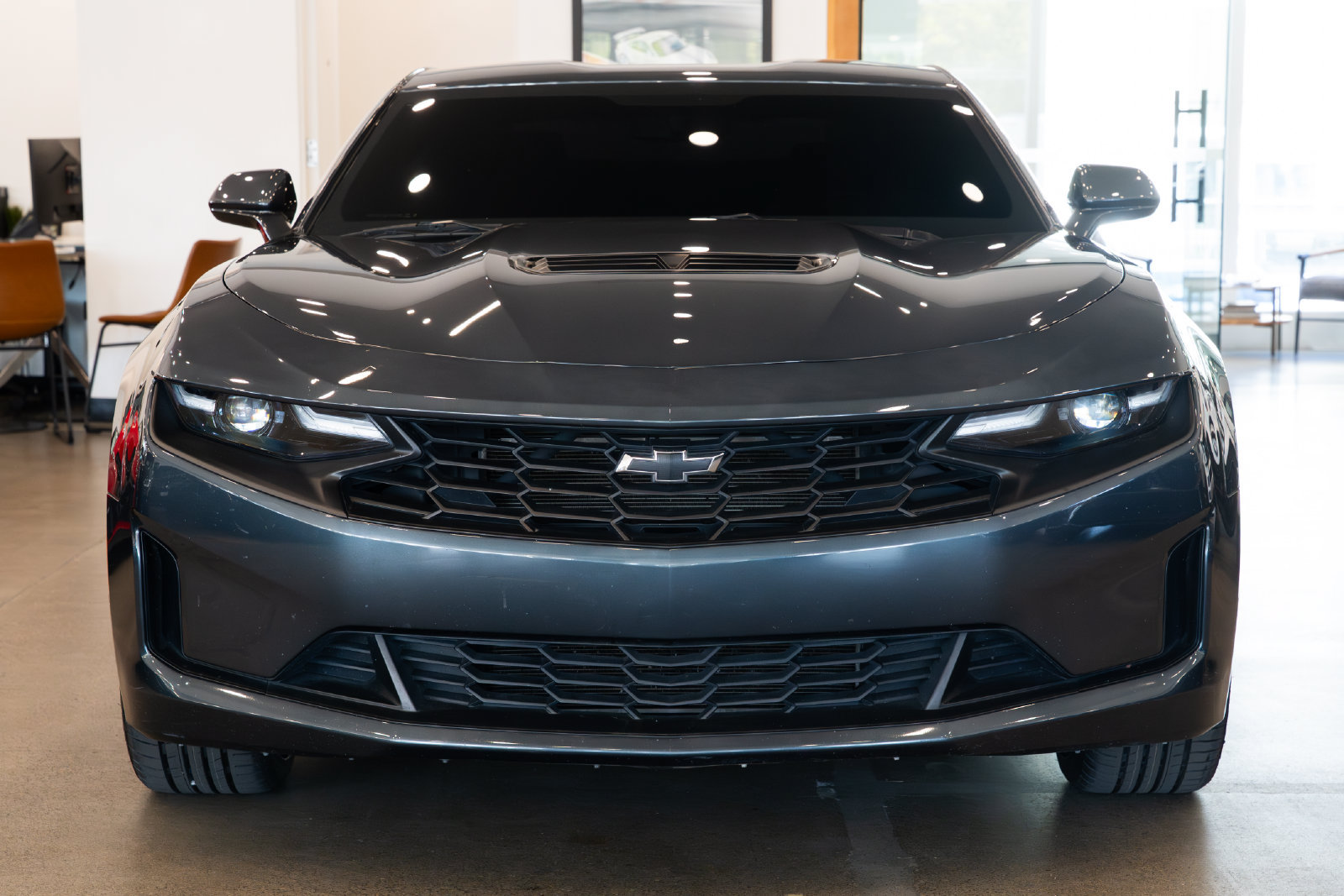 Used 2023 Chevrolet Camaro LT RWD image 2