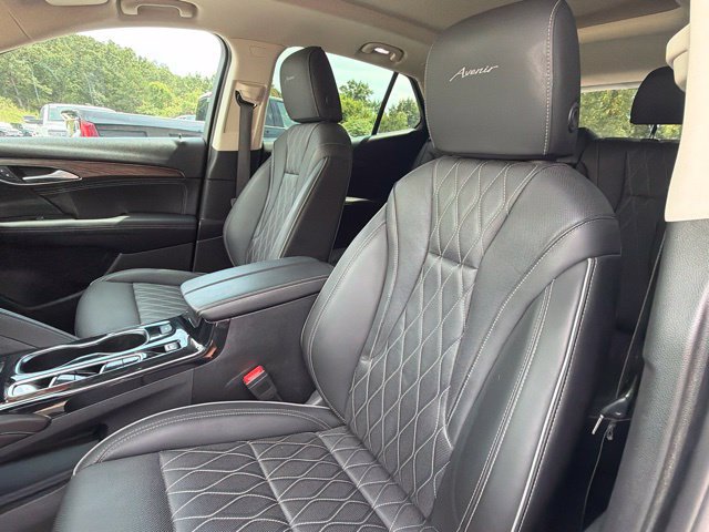 Used 2023 Buick Envision Avenir AWD/4WD image 20