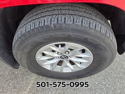Used 2024 Nissan Frontier SV w/ Technology Package RWD image 8