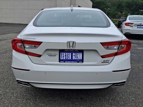 Used 2018 Honda Accord Touring image 5