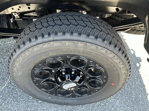 New 2026 Ford F250 Lariat w/ Black Appearance Package image 8