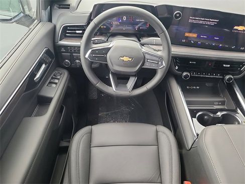 New 2026 Chevrolet Suburban LT w/ Comfort Package image 18