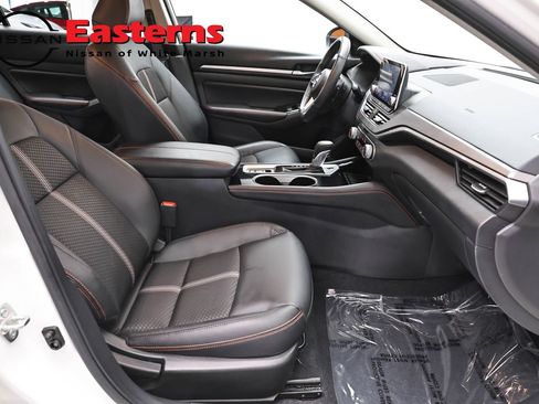 Used 2025 Nissan Altima 2.5 SR AWD/4WD image 23