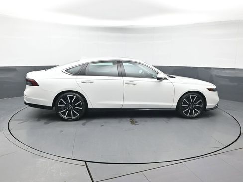 Certified 2024 Honda Accord Touring image 7