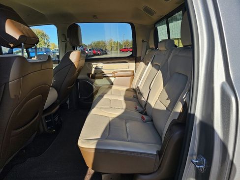 Used 2021 RAM 1500 Laramie image 16