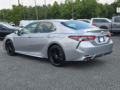 Used 2024 Toyota Camry XSE FWD image 9