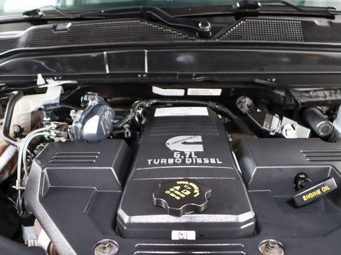 Used 2020 RAM 2500 Laramie AWD/4WD image 32