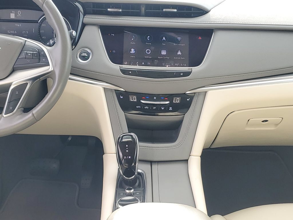 Used 2023 Cadillac XT5 Premium Luxury FWD image 15