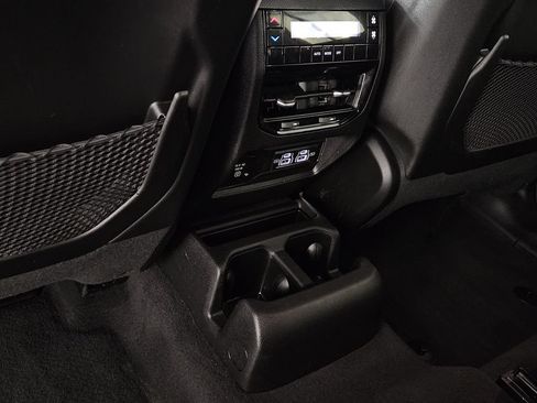 Used 2022 Jeep Grand Cherokee L Laredo RWD image 21