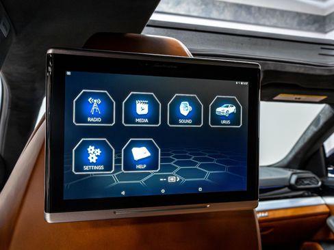 Used 2019 Lamborghini Urus image 39