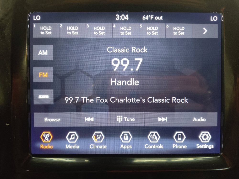 Used 2019 Jeep Cherokee Limited AWD/4WD image 25
