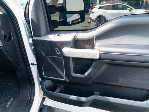 Used 2020 Ford F250 Lariat w/ Lariat Ultimate Package AWD/4WD image 43