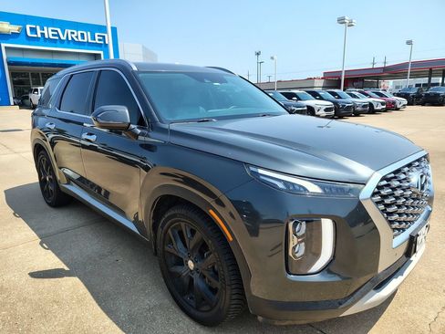Used 2020 Hyundai Palisade SEL FWD image 1