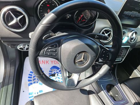 Used 2019 Mercedes-Benz CLA 250 image 14