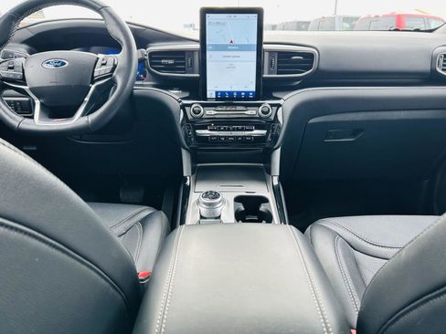 Used 2023 Ford Explorer ST w/ Equipment Group 401A image 28