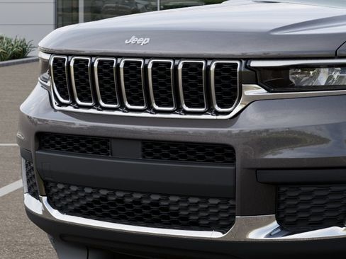 New 2025 Jeep Grand Cherokee L Laredo w/ Luxury Tech Group I RWD image 47