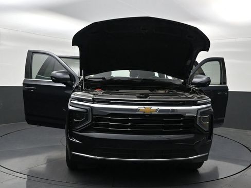Used 2025 Chevrolet Tahoe LS RWD image 38