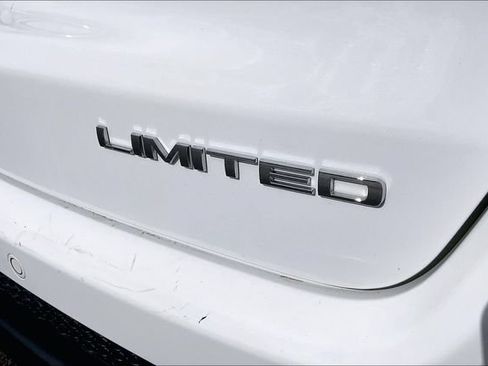 Used 2025 Jeep Compass Limited AWD/4WD image 34
