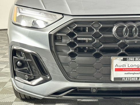 Used 2024 Audi Q5 e Premium Plus w/ Premium Plus Package AWD/4WD image 16