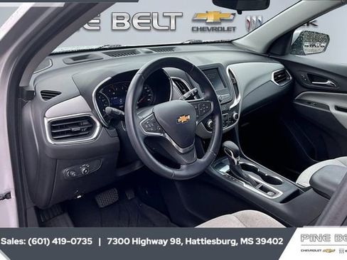 Used 2022 Chevrolet Equinox LT image 12