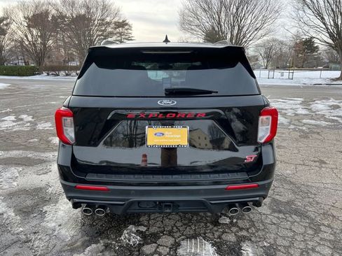 Used 2023 Ford Explorer ST w/ Equipment Group 401A image 9