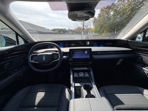 New 2026 Lincoln Nautilus Reserve w/ Jet Appearance Package image 10