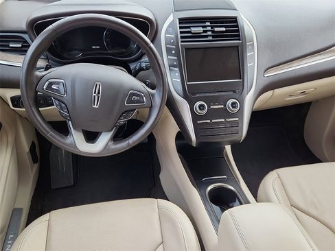 Used 2019 Lincoln MKC Reserve w/ MKC Climate Package image 10