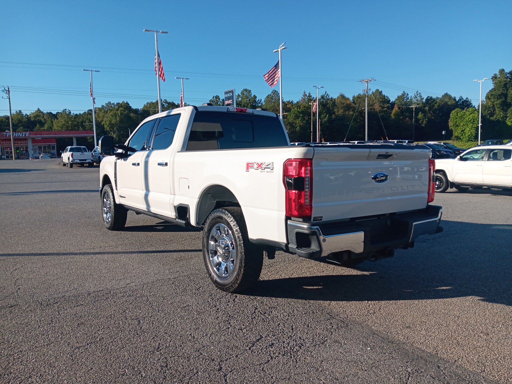 Used 2024 Ford F250 Lariat w/ Lariat Ultimate Package AWD/4WD image 5