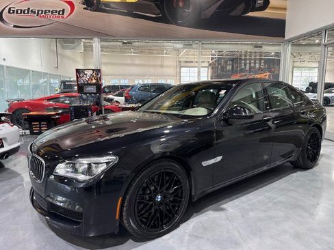 Used 2014 BMW 750i RWD image 1