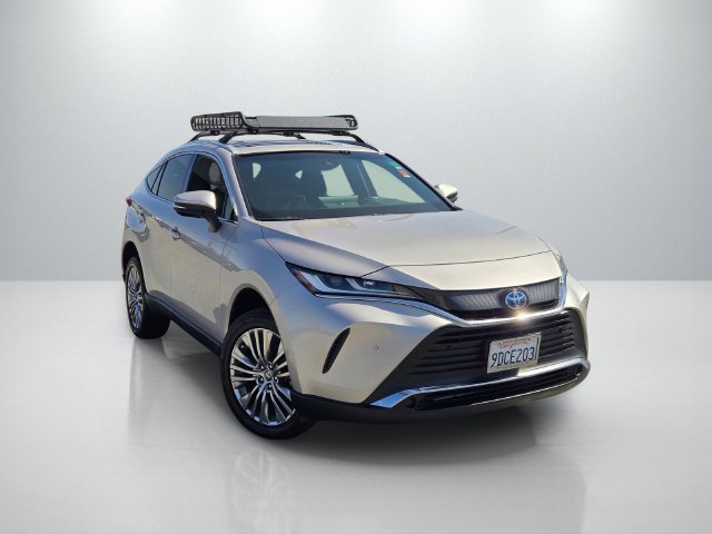 Used 2022 Toyota Venza XLE AWD/4WD image 1