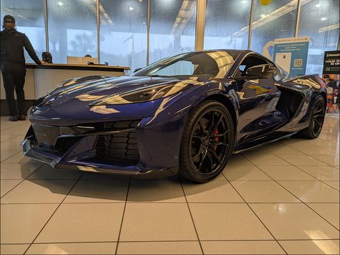 New 2027 Chevrolet Corvette Grand Sport w/ Battery Protection Package RWD image 5