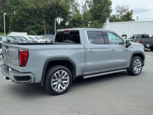 Used 2025 GMC Sierra 1500 Denali w/ Denali Reserve Package AWD/4WD image 8