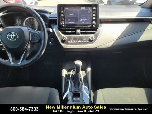 Used 2021 Toyota Corolla SE image 14