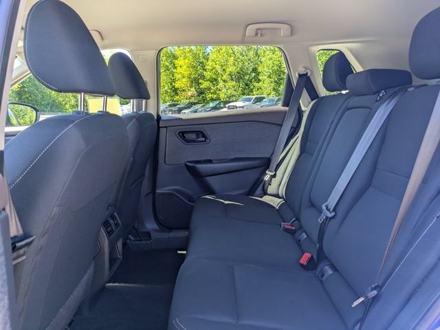 Used 2023 Nissan Rogue S AWD/4WD image 17